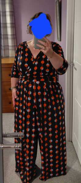 Urgent interview outfit help please!