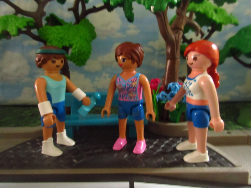 It's Springtime in Eastgate Park for the Playmobil people in our house...