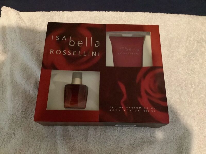 Scent of the day part 8 - the friendly perfumistas will make you smell GREAT!