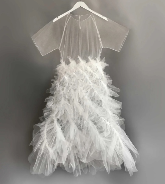 Oh my - I need to get married so I can wear this!