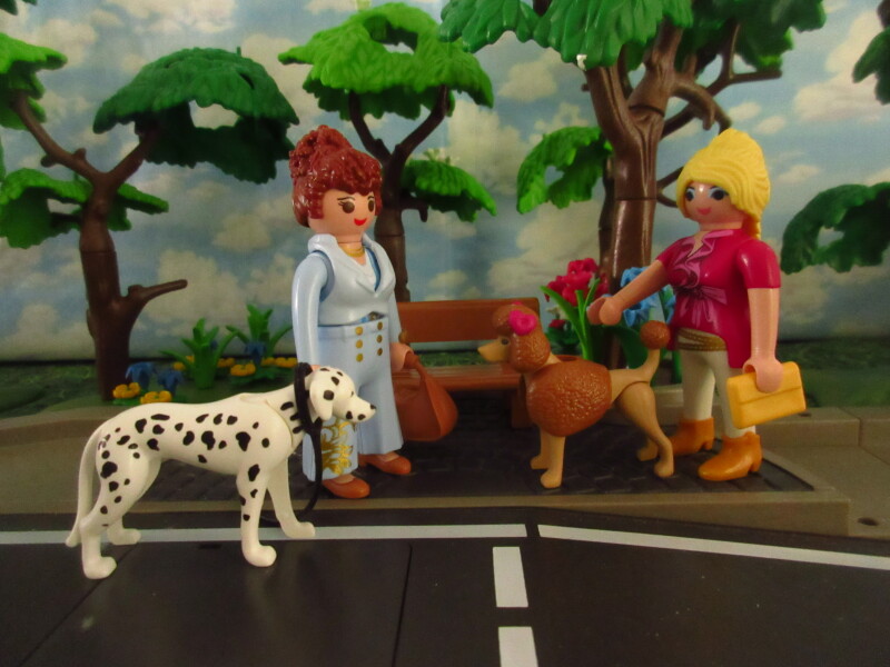 It's Springtime in Eastgate Park for the Playmobil people in our house...
