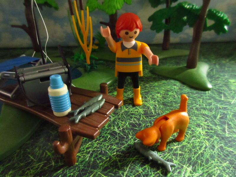 It's Springtime in Eastgate Park for the Playmobil people in our house...