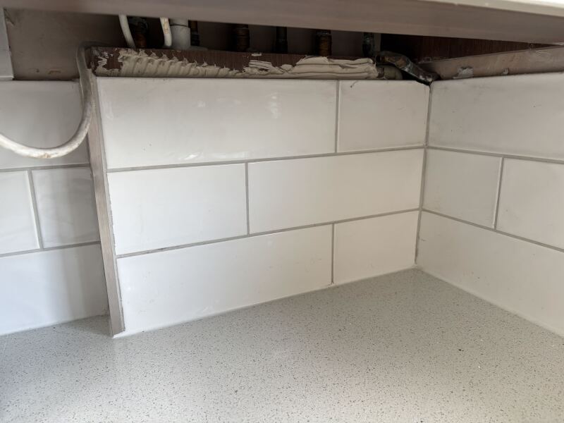 Kitchen how to fix this.