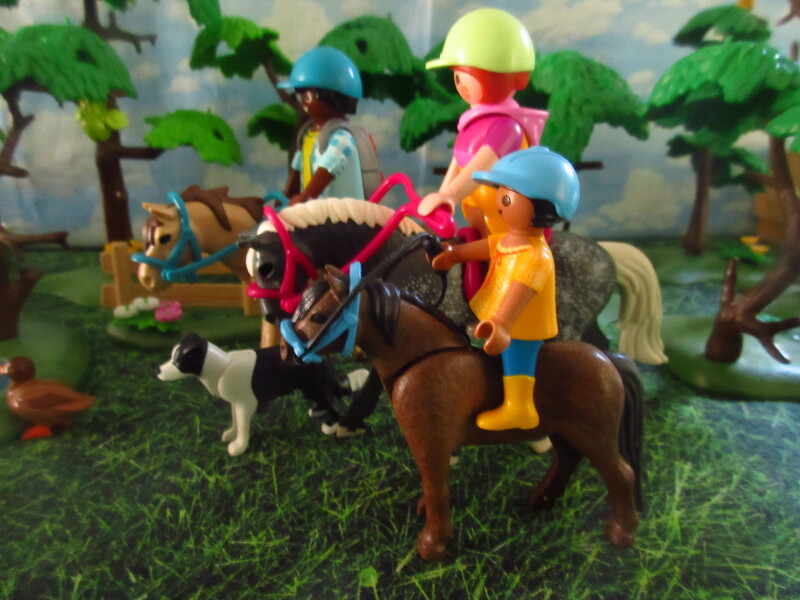 It's Springtime in Eastgate Park for the Playmobil people in our house...