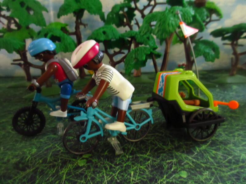 It's Springtime in Eastgate Park for the Playmobil people in our house...