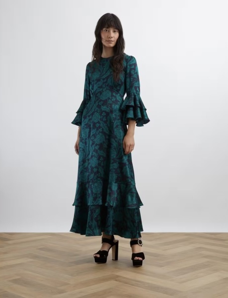 What should I wear to a black tie celebrity wedding?