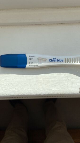 Should a faint positive test be darker on my missed period day?