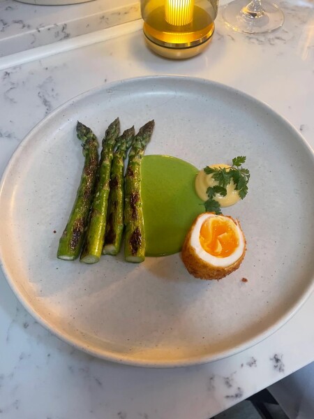4 bits of asparagus and half an egg - how much?