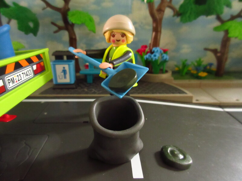 It's Springtime in Eastgate Park for the Playmobil people in our house...