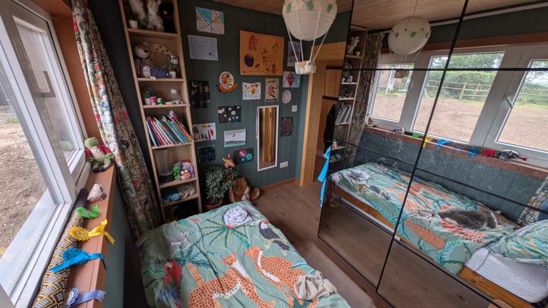 Ideas for making the most out of small bedrooms