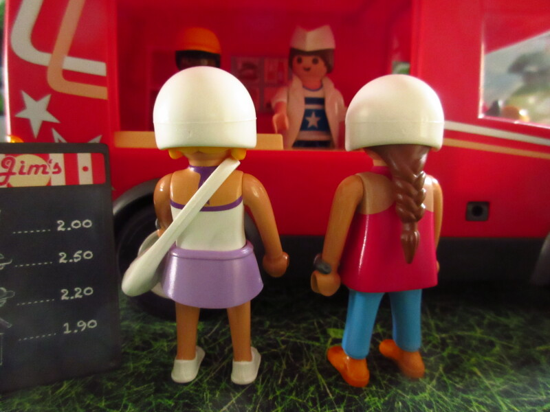 It's Springtime in Eastgate Park for the Playmobil people in our house...