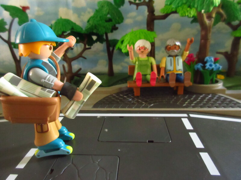 It's Springtime in Eastgate Park for the Playmobil people in our house...