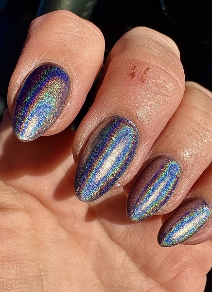 I want to see your nails!
