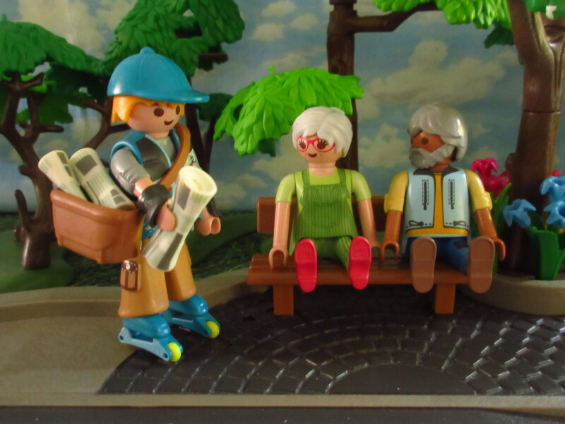 It's Springtime in Eastgate Park for the Playmobil people in our house...