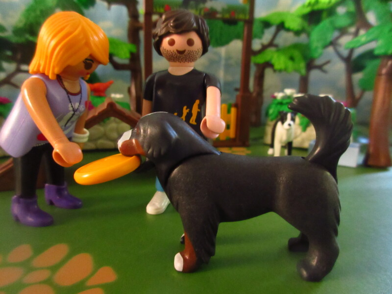 It's Springtime in Eastgate Park for the Playmobil people in our house...