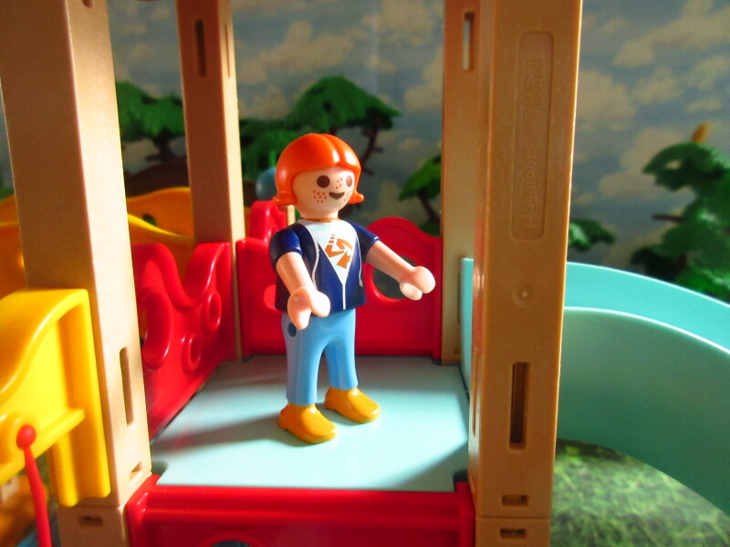 It's Springtime in Eastgate Park for the Playmobil people in our house...