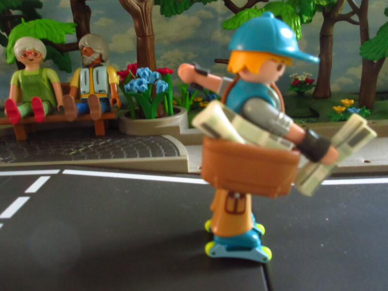 It's Springtime in Eastgate Park for the Playmobil people in our house...