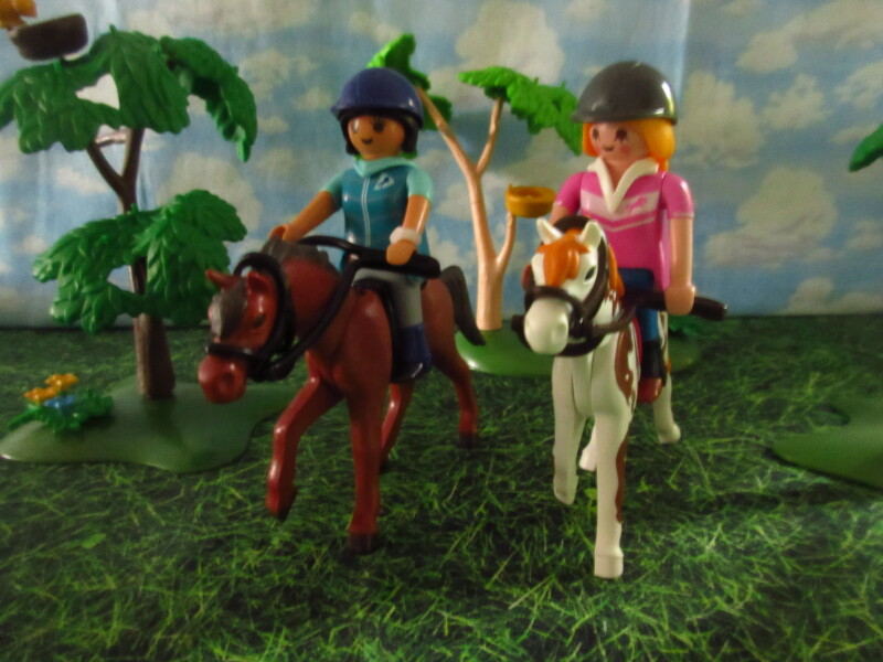 It's Springtime in Eastgate Park for the Playmobil people in our house...