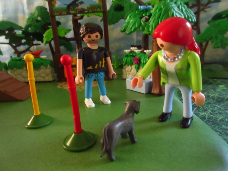 It's Springtime in Eastgate Park for the Playmobil people in our house...