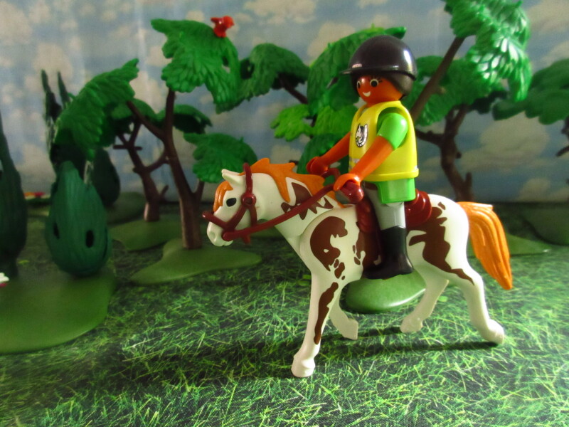 It's Springtime in Eastgate Park for the Playmobil people in our house...