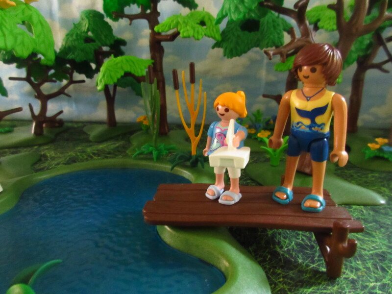 It's Springtime in Eastgate Park for the Playmobil people in our house...