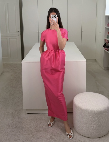 What should I wear to a black tie celebrity wedding?