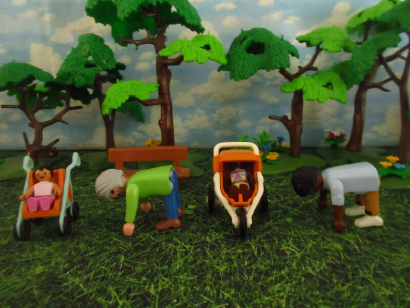 It's Springtime in Eastgate Park for the Playmobil people in our house...