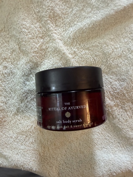Beauty addicts thread: share empties, chucks and mindful buying tips