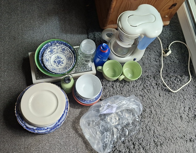 Decluttering Thread 13 - Hopefully Lucky For Some!