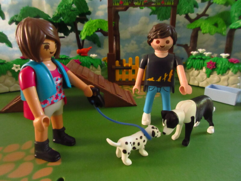 It's Springtime in Eastgate Park for the Playmobil people in our house...