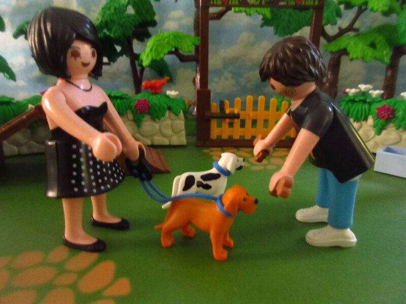 It's Springtime in Eastgate Park for the Playmobil people in our house...