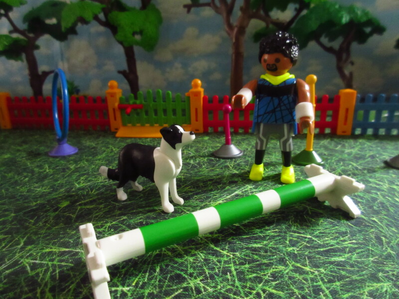 It's Springtime in Eastgate Park for the Playmobil people in our house...