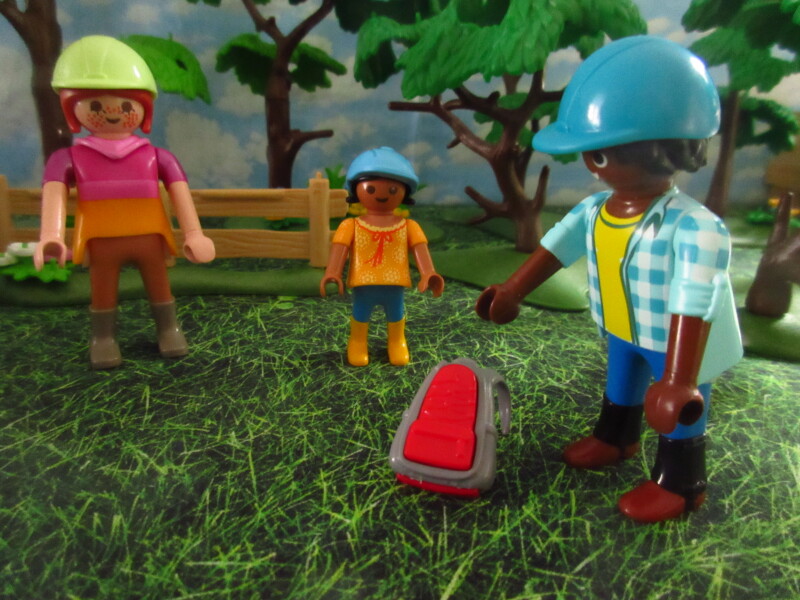 It's Springtime in Eastgate Park for the Playmobil people in our house...