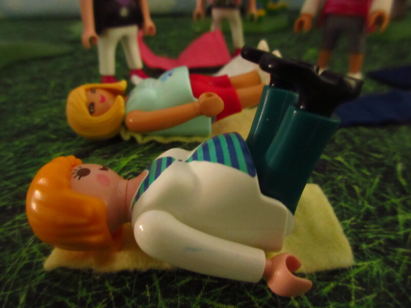 It's Springtime in Eastgate Park for the Playmobil people in our house...