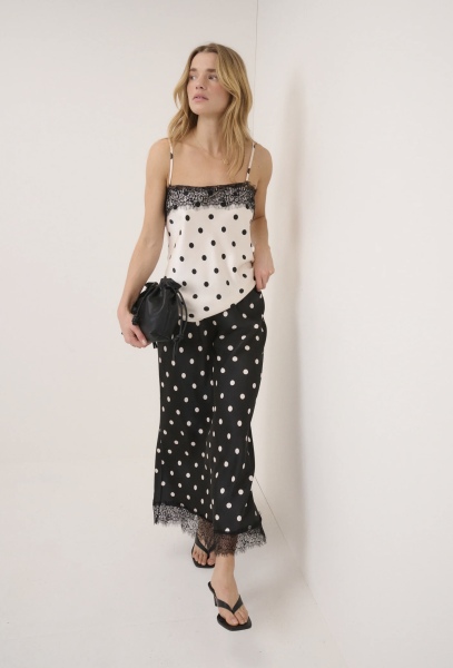 Very particular 16year old daughter needs wedding guest outfit please help