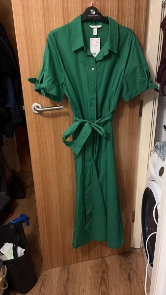 What dresses are you all wearing?
