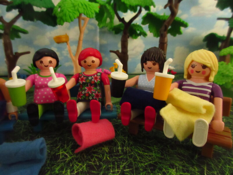 It's Springtime in Eastgate Park for the Playmobil people in our house...