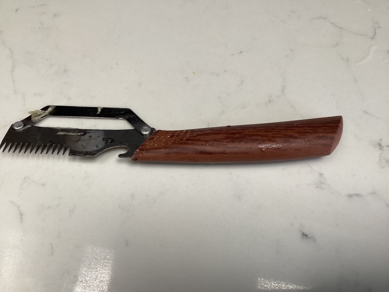 Has anyone else bought the small shredding knives that are popping up all over Facebook?