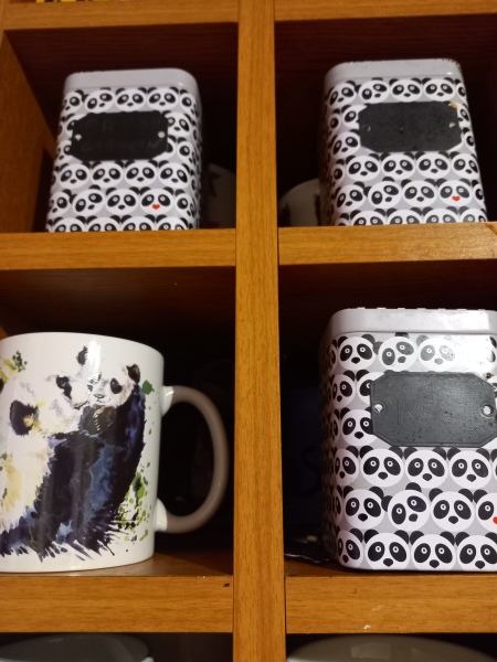 Anyone found pink tea and coffee canisters without a matching sugar one?