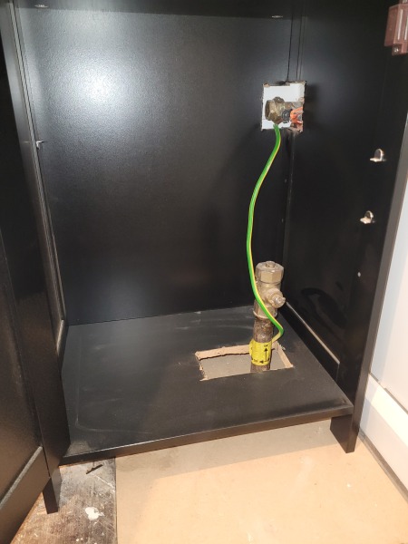 Does anyone work for British Gas/know anyone who does ? Query re redundant gas pipe in our house