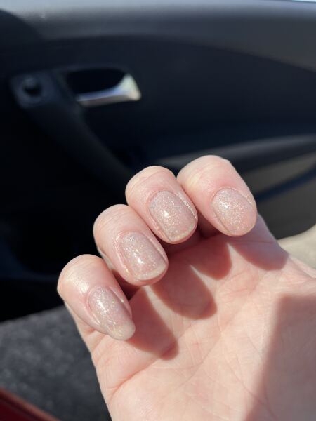 I want to see your nails!