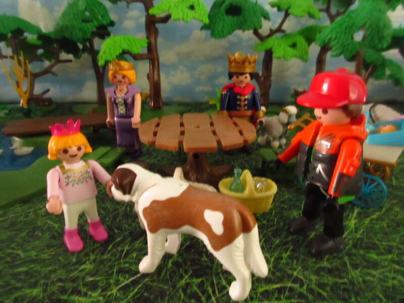 It's Springtime in Eastgate Park for the Playmobil people in our house...