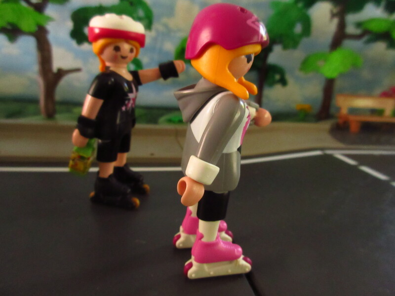 It's Springtime in Eastgate Park for the Playmobil people in our house...