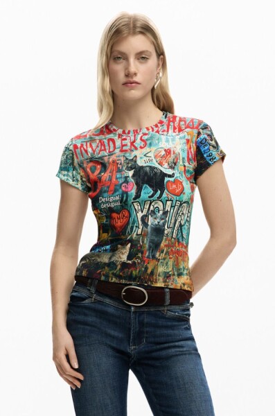 Please find me some 'jeans and a nice top' tops