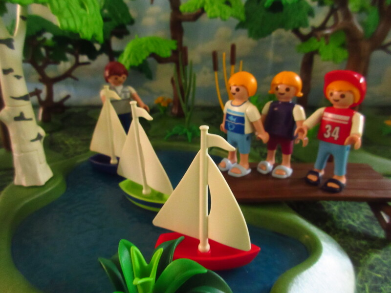 It's Springtime in Eastgate Park for the Playmobil people in our house...