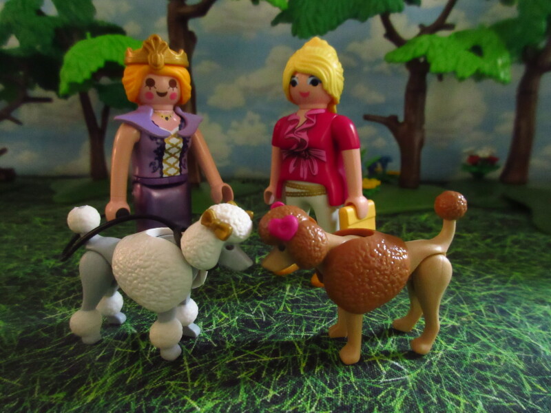 It's Springtime in Eastgate Park for the Playmobil people in our house...