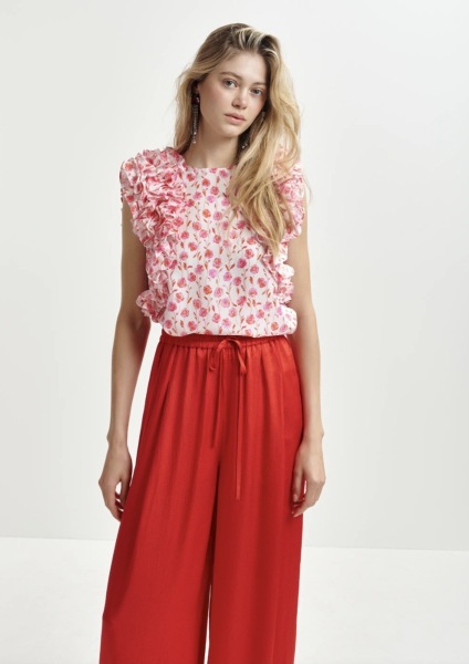 Please help me style this skirt, I haven't worn it yet!