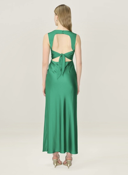 Very particular 16year old daughter needs wedding guest outfit please help