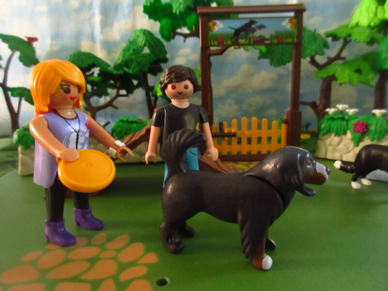 It's Springtime in Eastgate Park for the Playmobil people in our house...