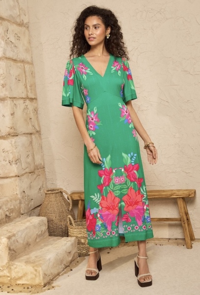 I need a wedding outfit that ticks specific boxes